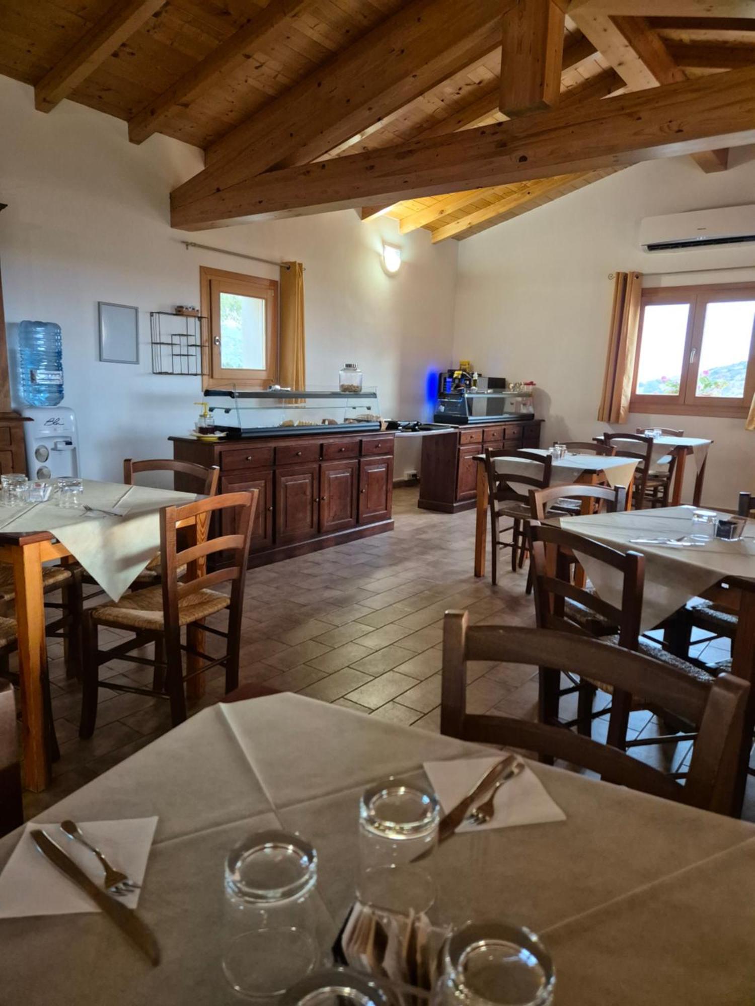 Azienda Agrituristica La Janna Di La Faj Будони Экстерьер фото