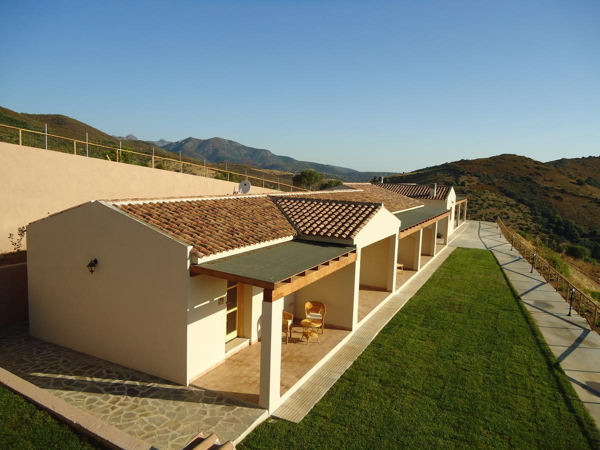 Azienda Agrituristica La Janna Di La Faj Будони Экстерьер фото
