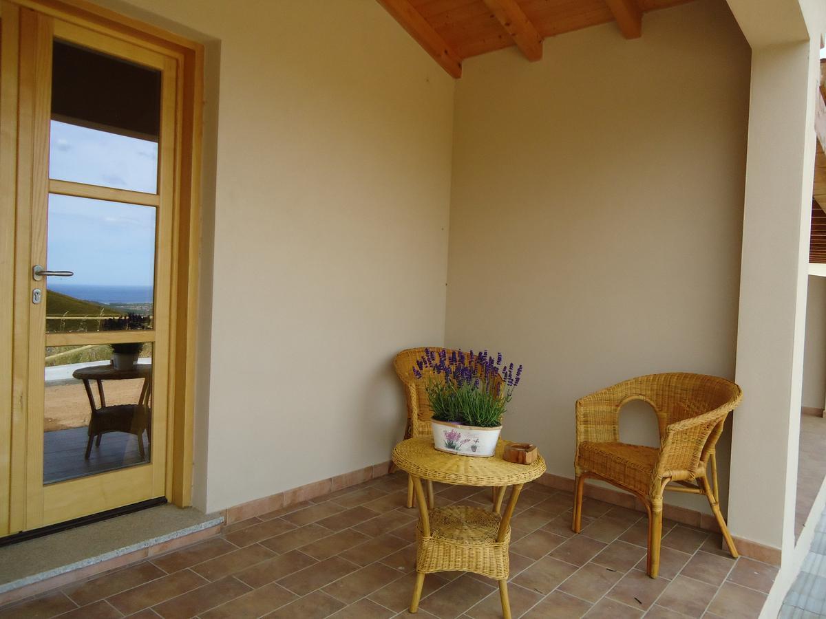 Azienda Agrituristica La Janna Di La Faj Будони Экстерьер фото