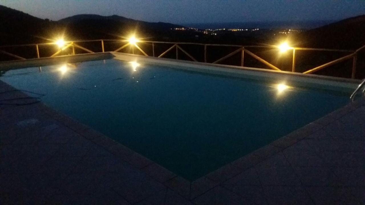 Azienda Agrituristica La Janna Di La Faj Будони Экстерьер фото