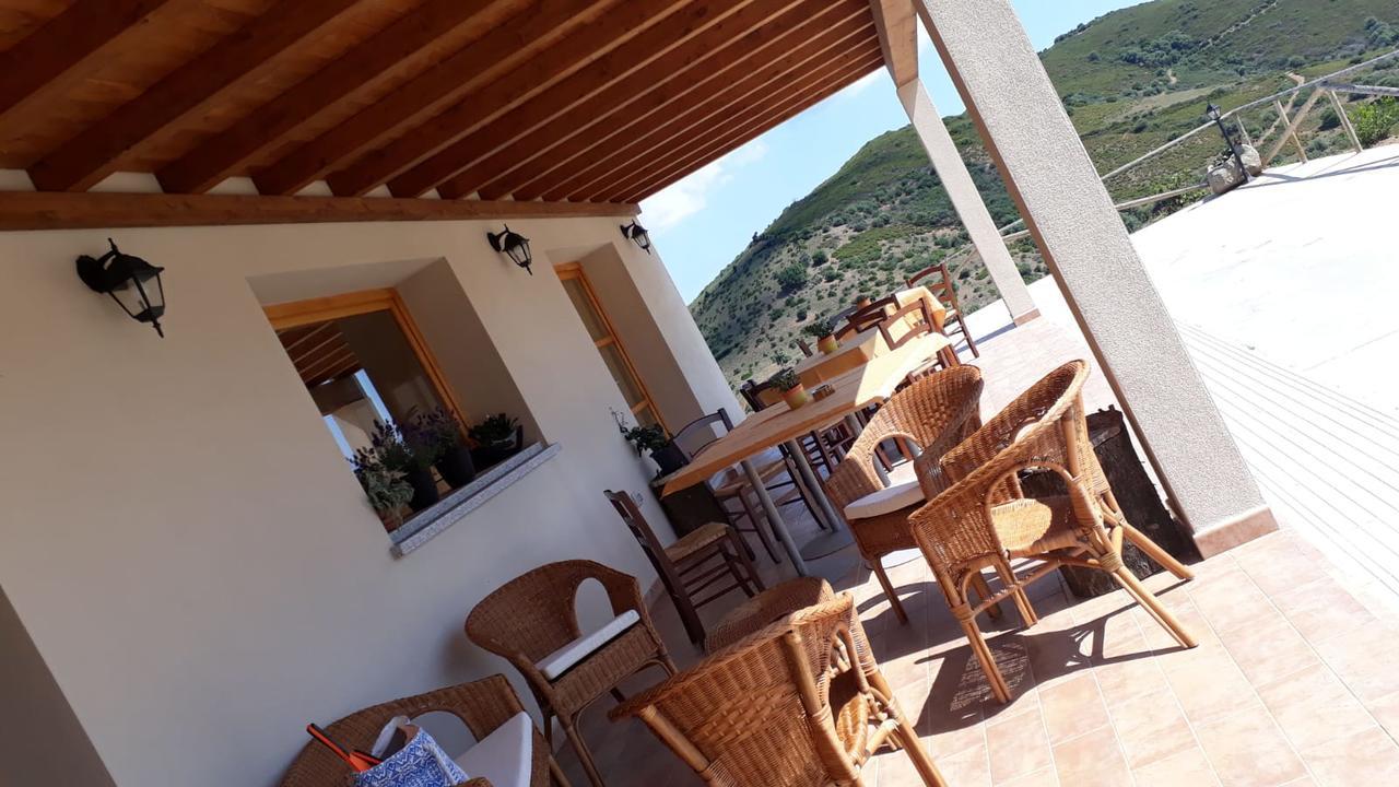 Azienda Agrituristica La Janna Di La Faj Будони Экстерьер фото